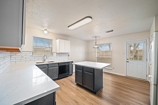 Building Photo - 21115 Hidden Bridle Ct