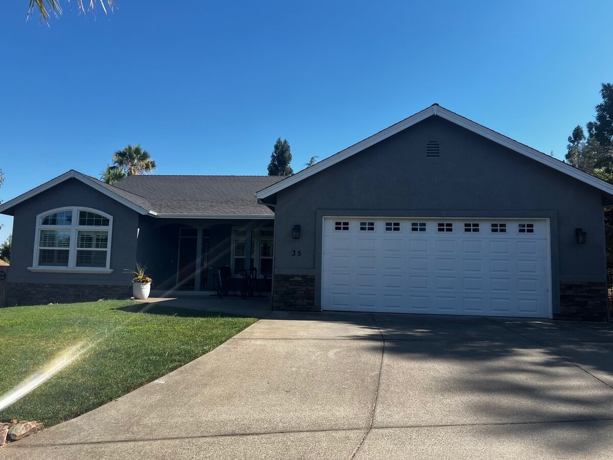 Photo - 35 Rosemel Ct