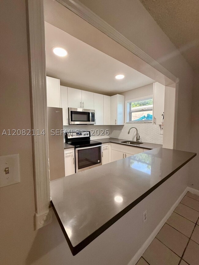 Photo - 2433 SW 11th St