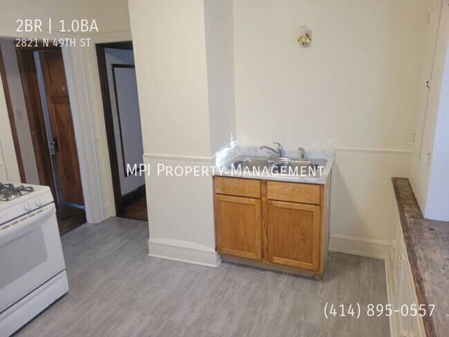 Photo - 2821 N 49th St