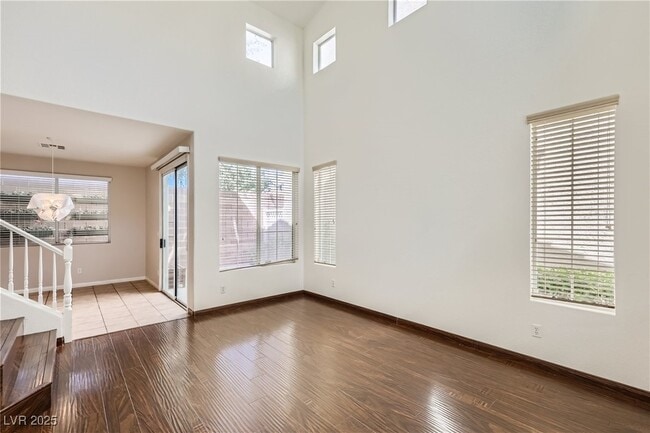 Photo - 7677 Alexander Hills St