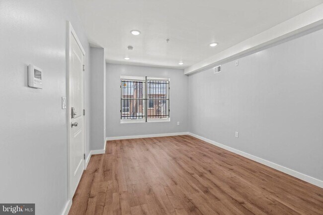 Photo - 2044 N Carlisle St