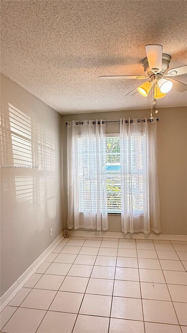 Photo - 470 NW 20th St Unit 1100