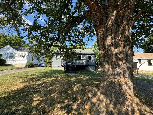 Photo - 809 Washington Ave