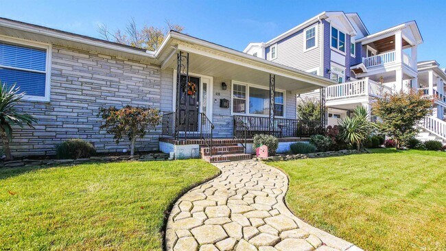 Photo - 410 N Mansfield Ave