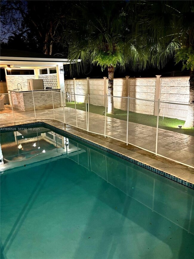 Photo - 18632 SW 93rd Ct