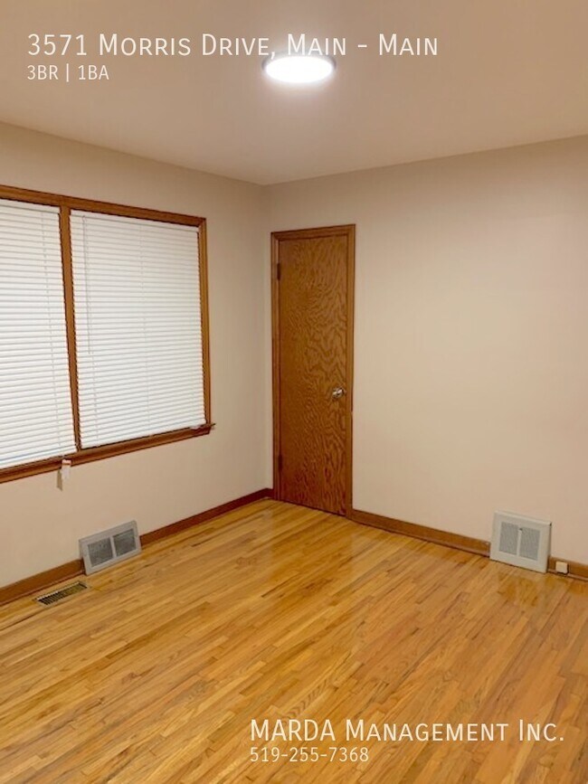 Photo - COZY  3BEDROOM/1 BATH MAIN FLOOR UNIT -ALL INCLUSIVE