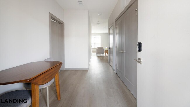 Building Photo - 1801 Meridian St