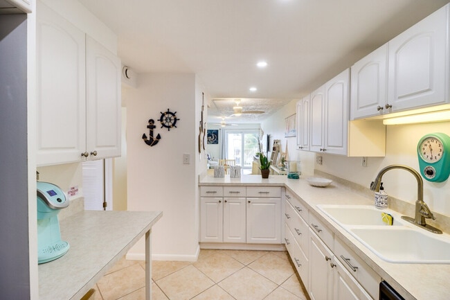 Photo - 201 E Ocean Dr Unit ID1306953P