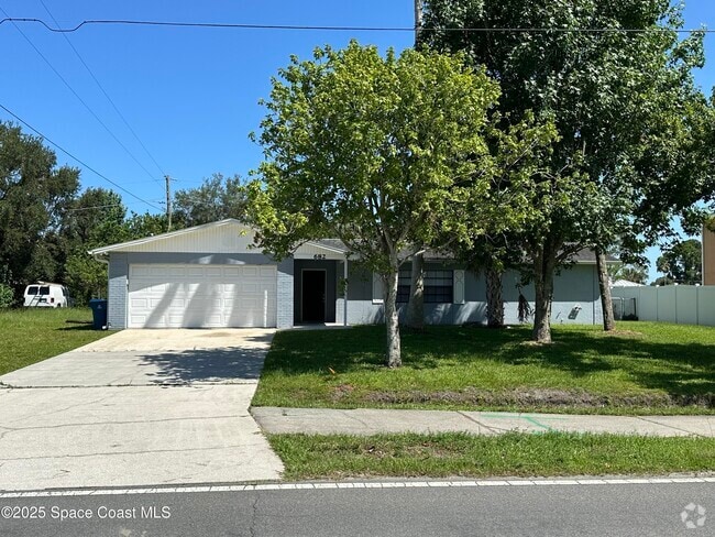 Building Photo - 682 Americana Blvd NE Rental