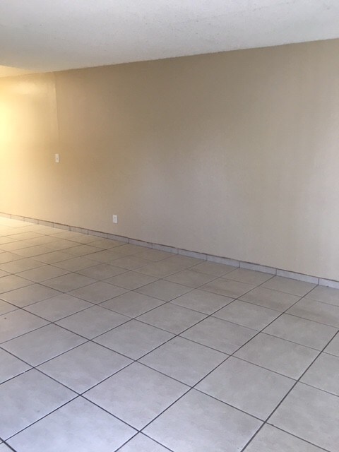 Photo - 5671 Burnham Ave Unidad 5671C