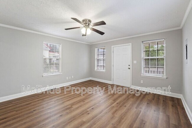 Photo - 1827 Hicks St