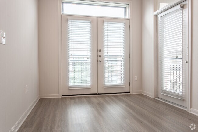 1 habitación, 1 baño - 888 pies cuadrados - Mónaco - Camden Plaza Apartamentos