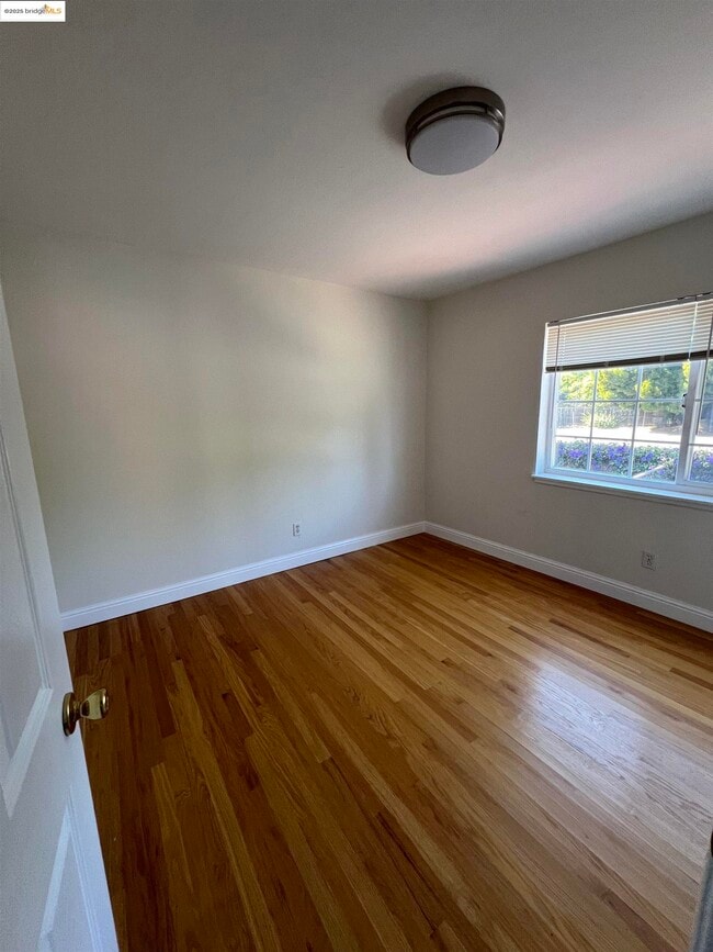 Photo - 3244 Ellis St Unit #D