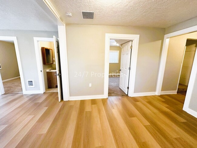 Photo - Charming 2 BD | 2 BA Home with A/C in Salem