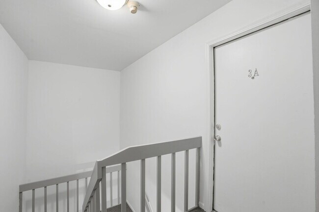 Photo - 209 W Ct of Shorewood Unit 3A