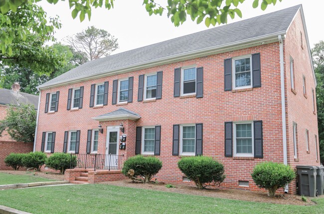 Photo - 1109 N Chestnut St Unit 1