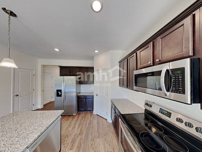 Photo - 1103 Amberly Wy