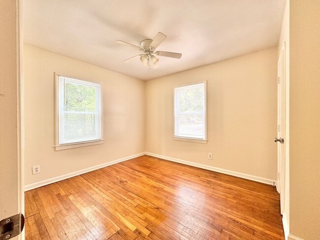 Photo - Cozy 2 Bedroom Home!!