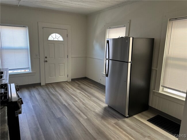 Photo - 225 Marlborough Rd