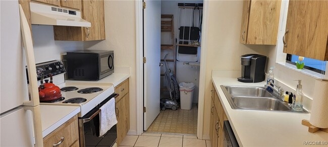 Photo - 791 E Hartford St