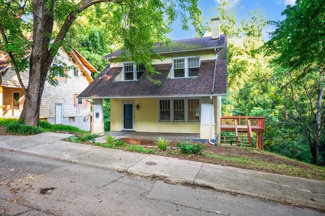 Photo - Beautifully updated House in Rivermont