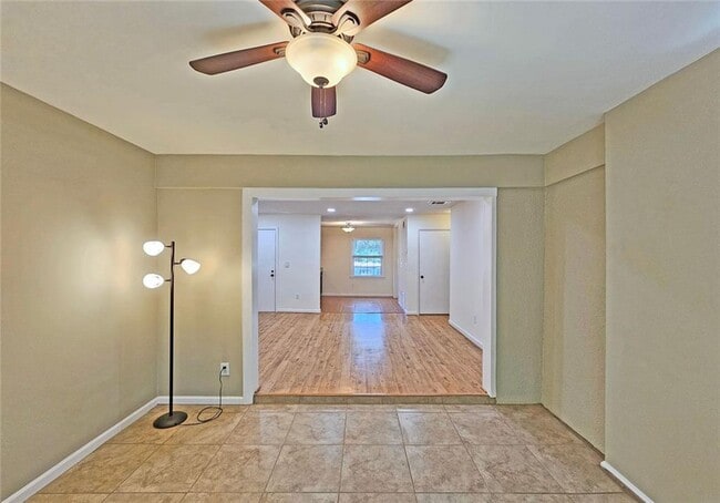 Photo - 47 Monet Ct NW Unidad 47 Rental