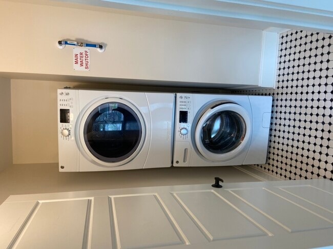 Photo - 30 Barnes St Unidad 201