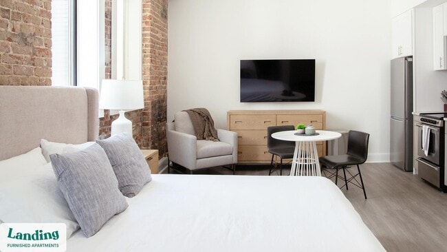 Photo - 425 20th St S Unit 210.579043