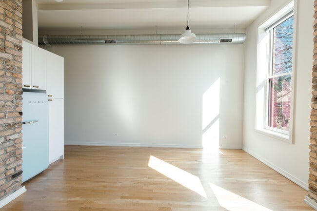 Photo - The Milwood Apartments