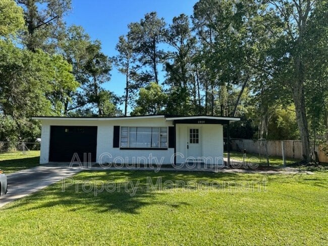 Photo - 6004 Marsha Dr