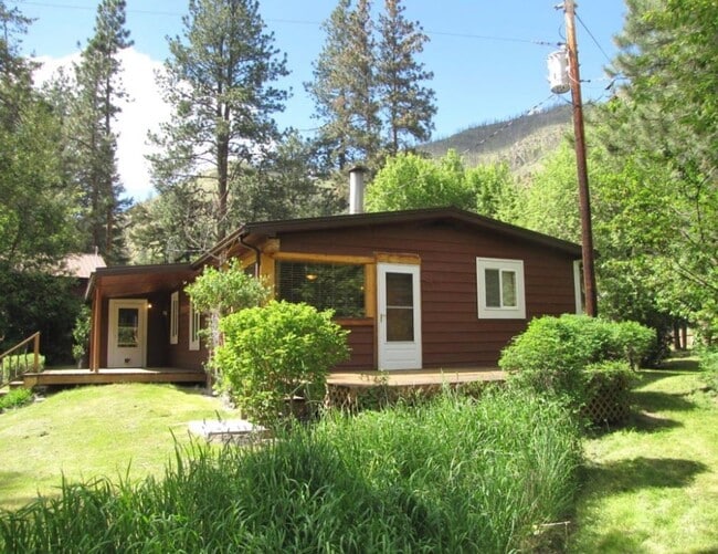 Building Photo - 15295 Hwy 12 W