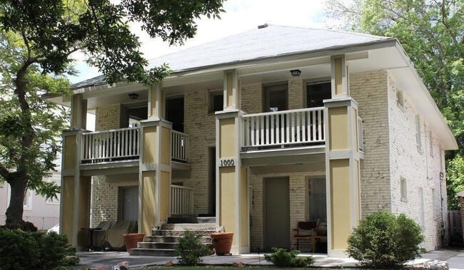 Building Photo - 1000 S Denver St Unit 2