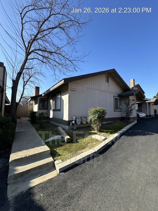 Building Photo - 3523 S County Center Dr