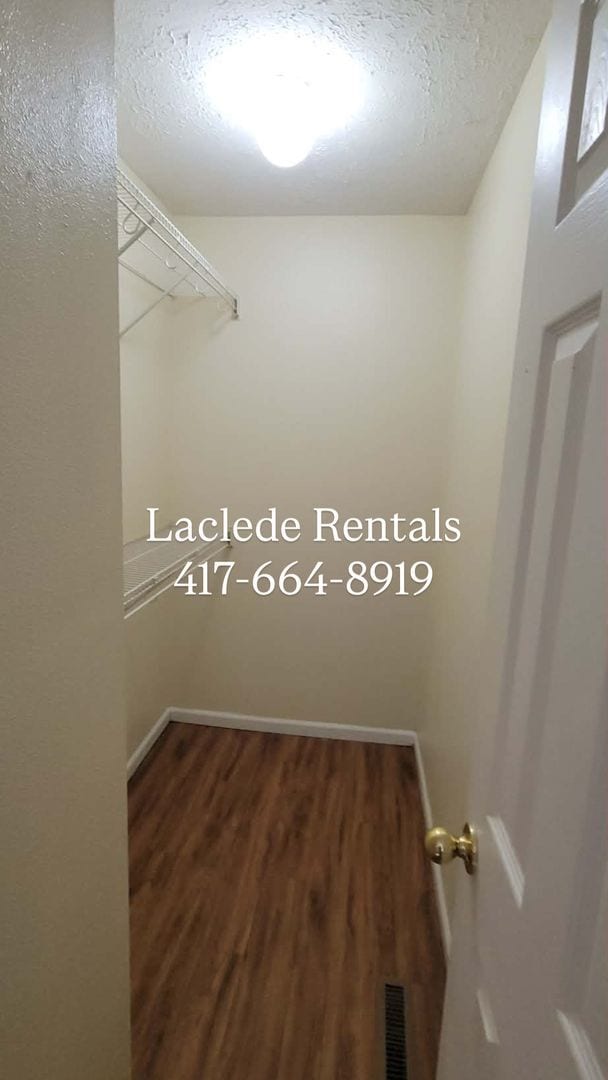 Photo - 2 BEDROOM 1 BATHROOM DUPLEX FOR RENT