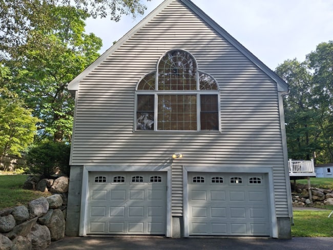 Photo - 6 Rockwood Ln