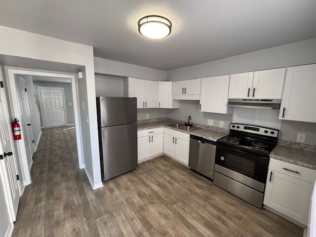 Kitchen Updated Unit - Forest Hills Townhomes