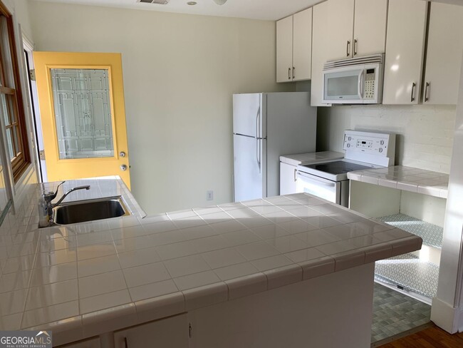 Photo - 155 Windsor Ct