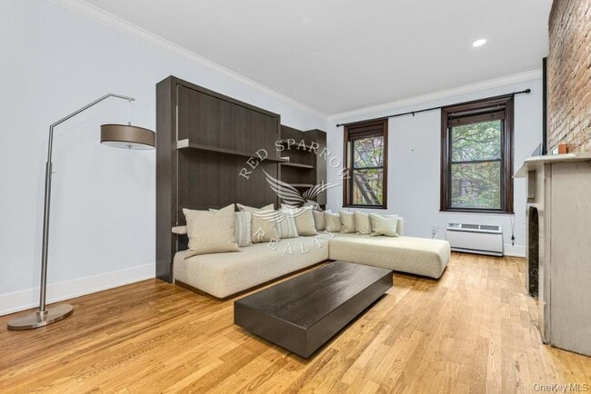 Building Photo - 348 E 89th St Unit 5E Rental