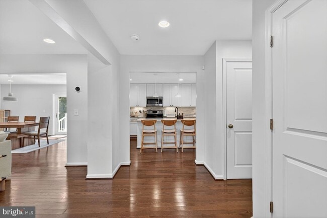 Photo - 4613 Willow Run Dr