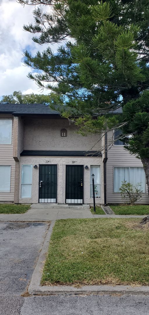 Spacious 2 bedroom near the Mall at Millenia - Spacious 2 bedroom near the Mall at Millenia Townhome