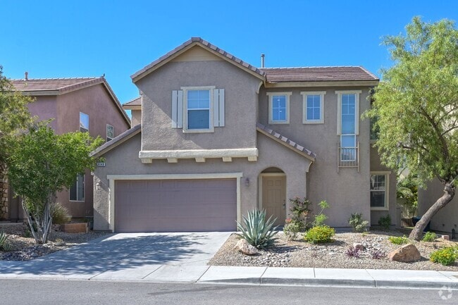 Building Photo - NW!!! 4 bedrooms!!! Pool and Spa!!! All ti... Rental