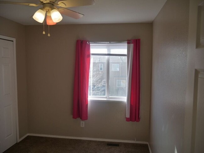 Photo - 2063 Fairweather Way