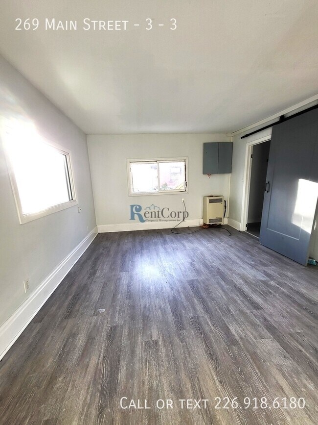 Photo - 269 Main St Unit 3