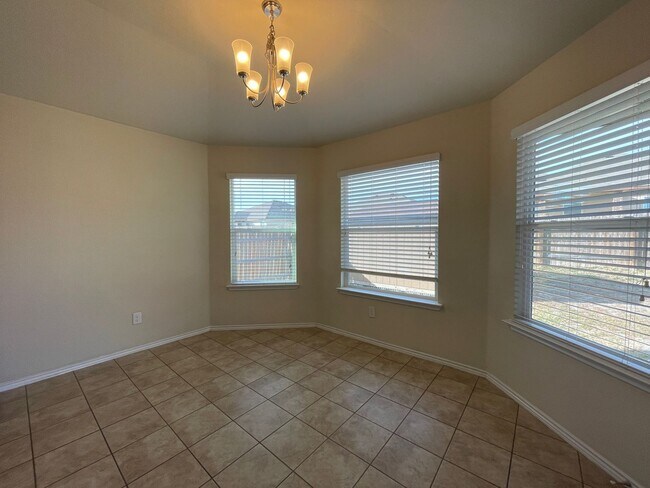 Photo - 4-Bedroom House for Rent in Killeen, TX