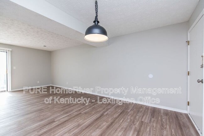 360 Redding Rd Unit #8