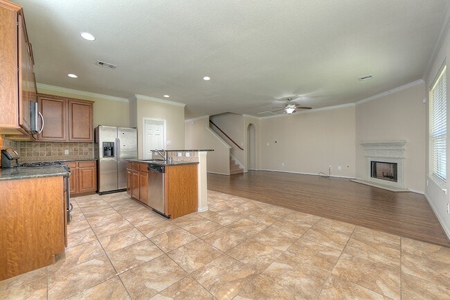 Photo - 10 Quillwood Pl