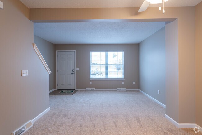 2BR, 1.5BA - 1050 SF