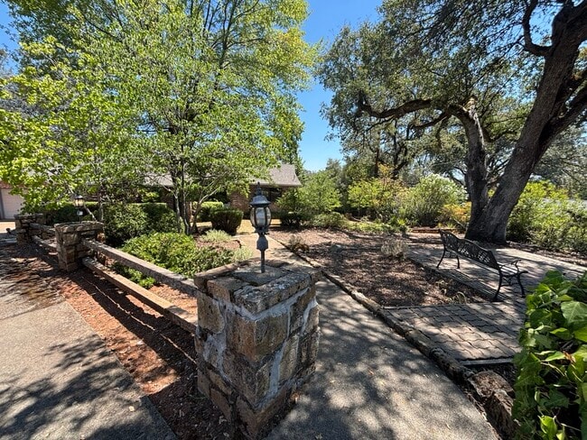 Photo - 2699 Westwood Dr