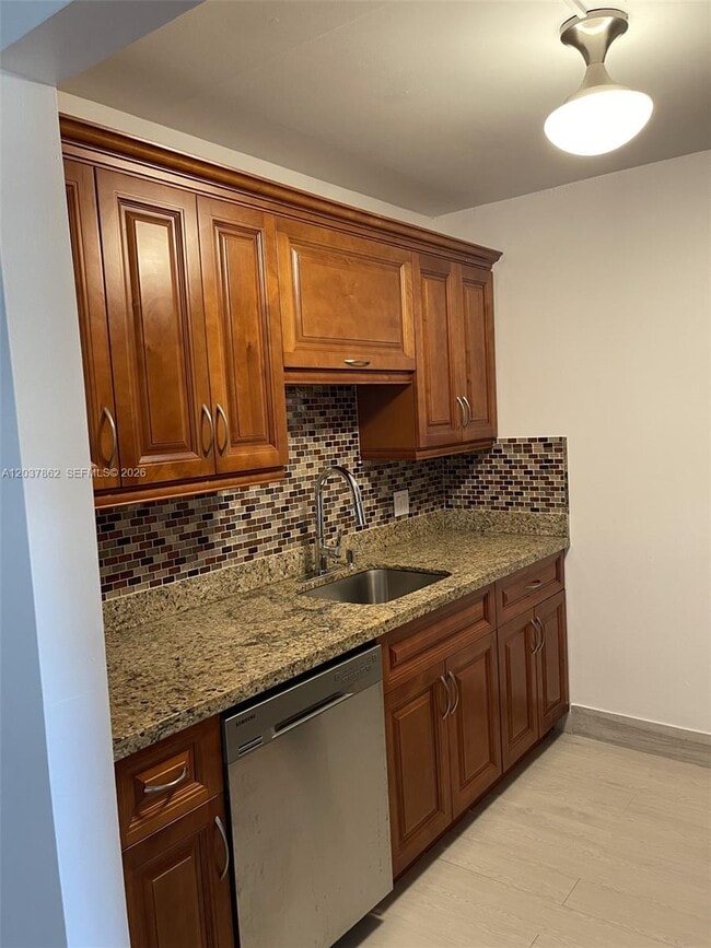 Photo - 151 SW 135th Terrace Unidad 108T